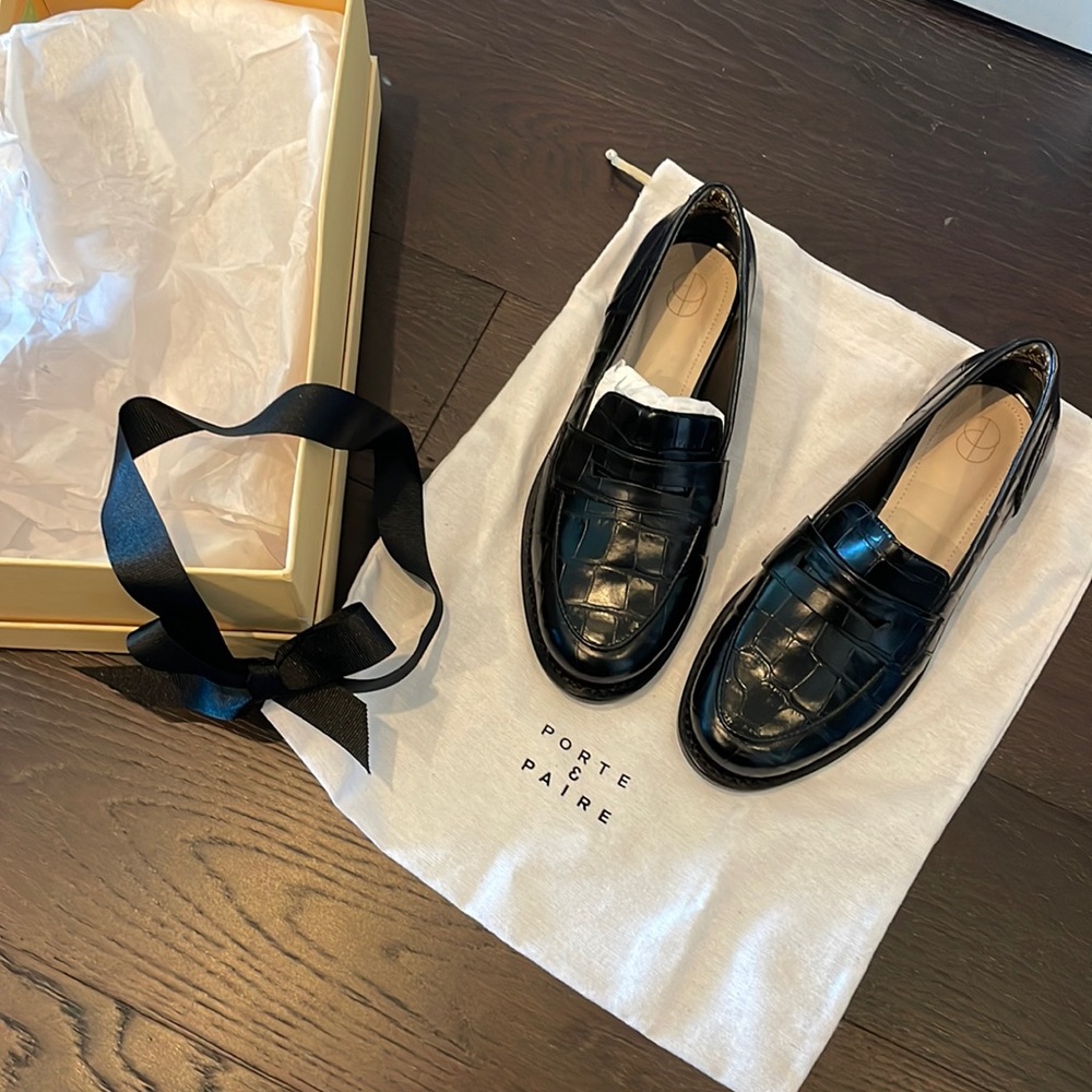 LIKE NEW Porte & Paire Croc Penny Loafer Size 35